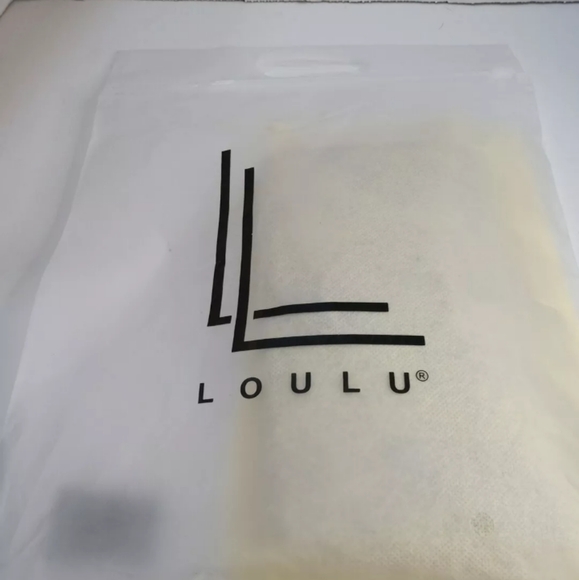 Loulu Wallet NEW Beautiful Design Light Purple quilted vegan leather - Picture 6 of 6